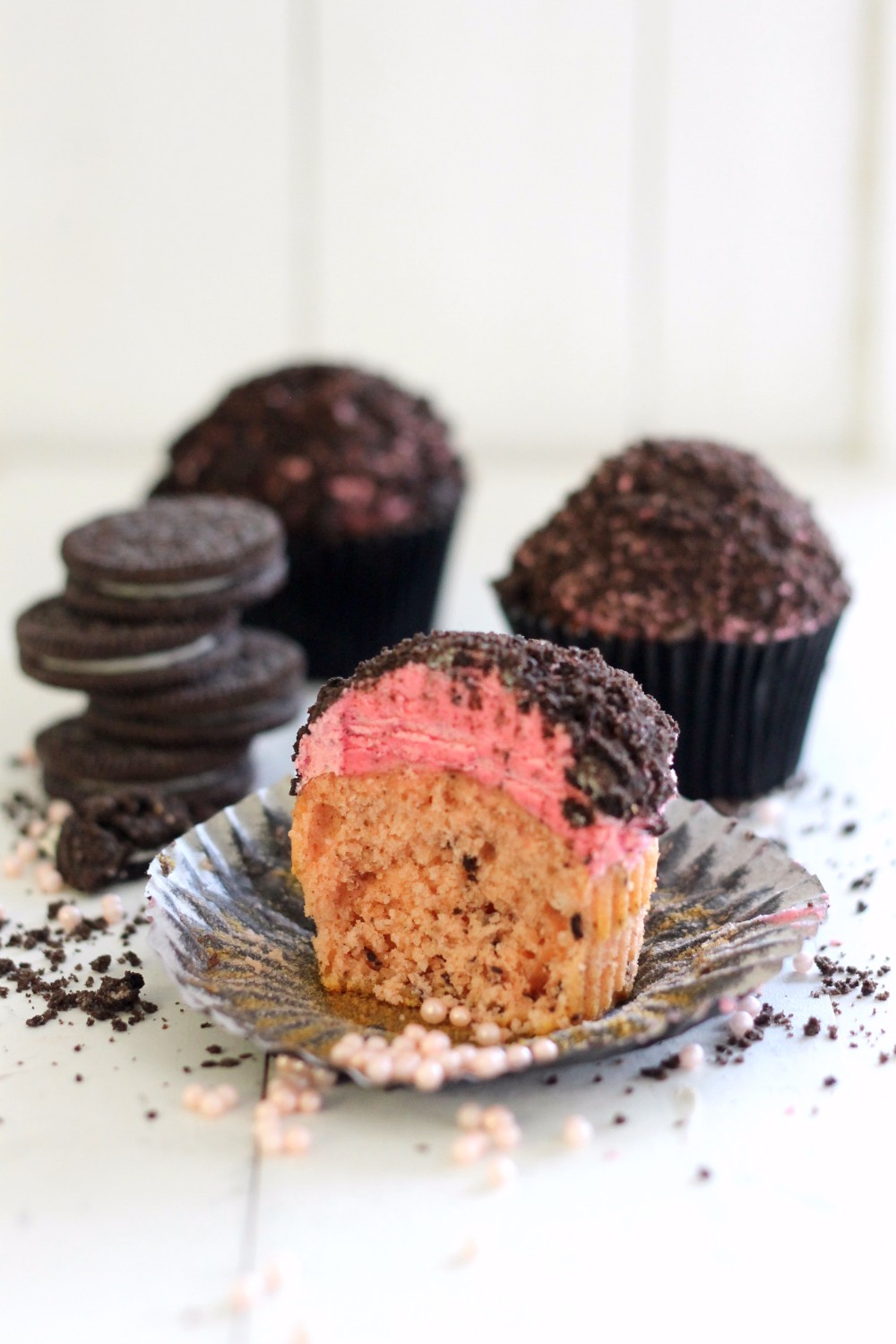 online shop strawberry oreo cupcake