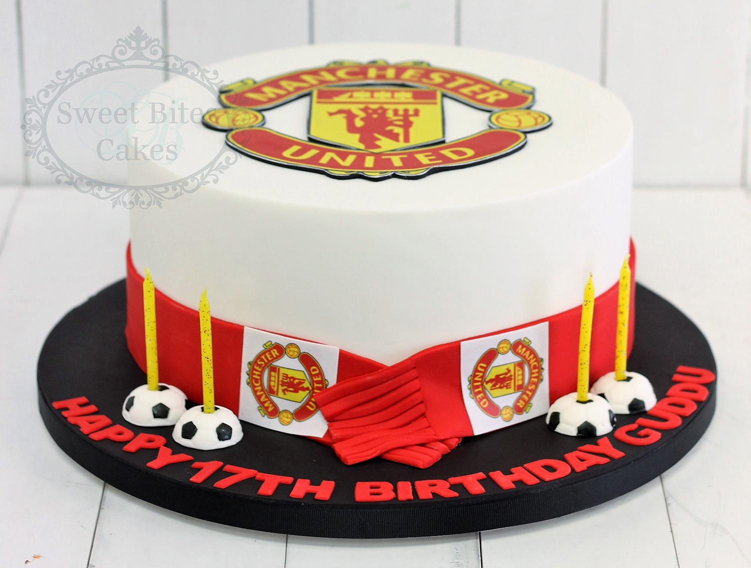 Manchester united scarf cake - Sweet Bites Cakes