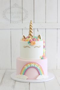 Unicorn pastel rainbow cake