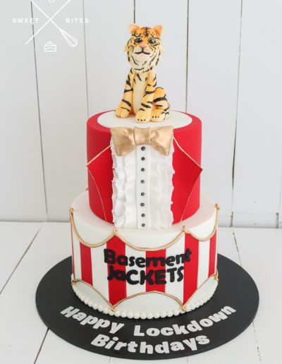 tiger circus tuxedo act cake