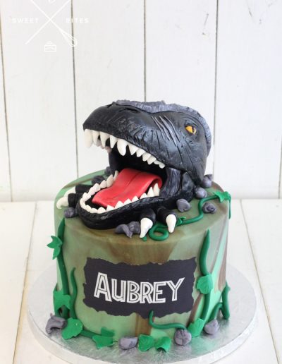 dinosaur head trex cake