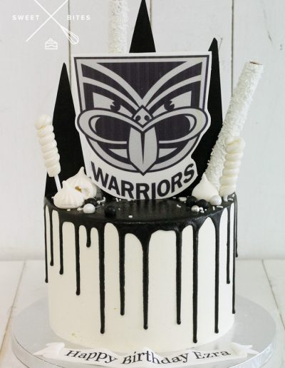 warriors rugby league black white cake
