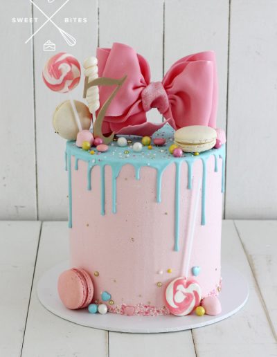pink bow candy cake