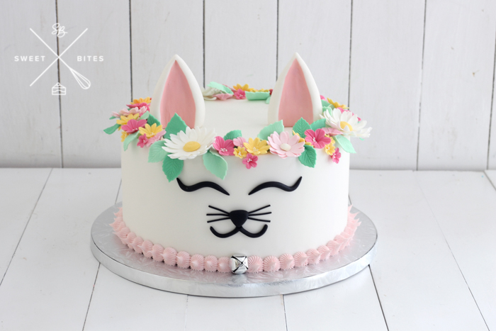 cute floral cate cake