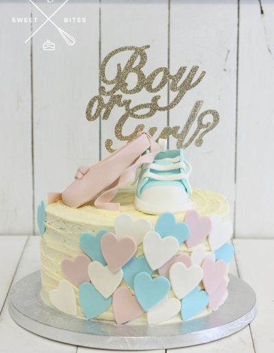 gender reveal baby shower cake