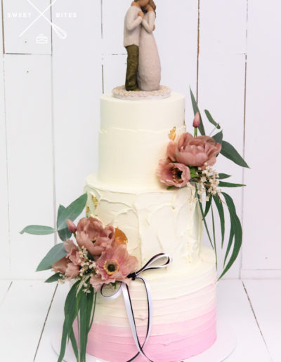 mixed texture wedding cake modern boho rustic different pink ombre