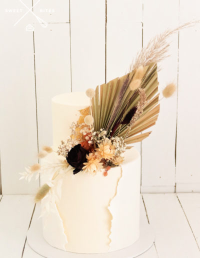 boho rustic dried fan flowers fondant wrap wedding cake