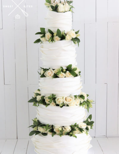 5 tier flower blocking roses wave scallop ruffle wedding cake