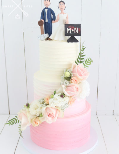 gamer topper bride and grrom wedding cake pink ombre linear