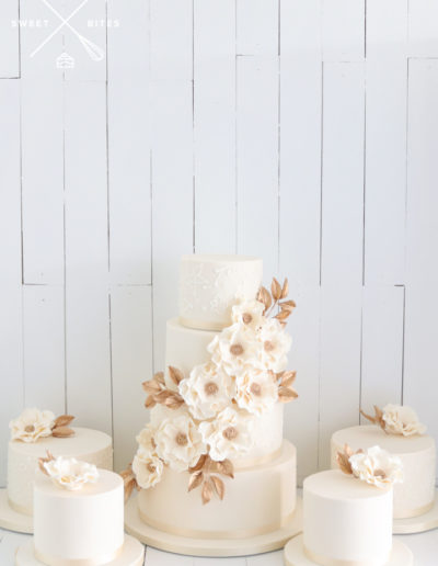 sugar flower wedding cake gifting 4 tier ivory