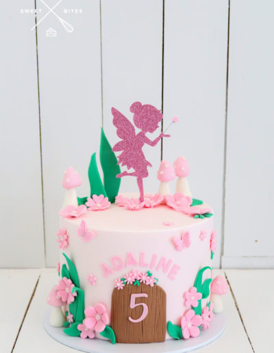 fairy house pink cake girl